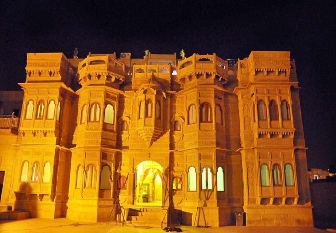 Hotel Lal Garh Fort And Palace 자이살메르 외부 사진