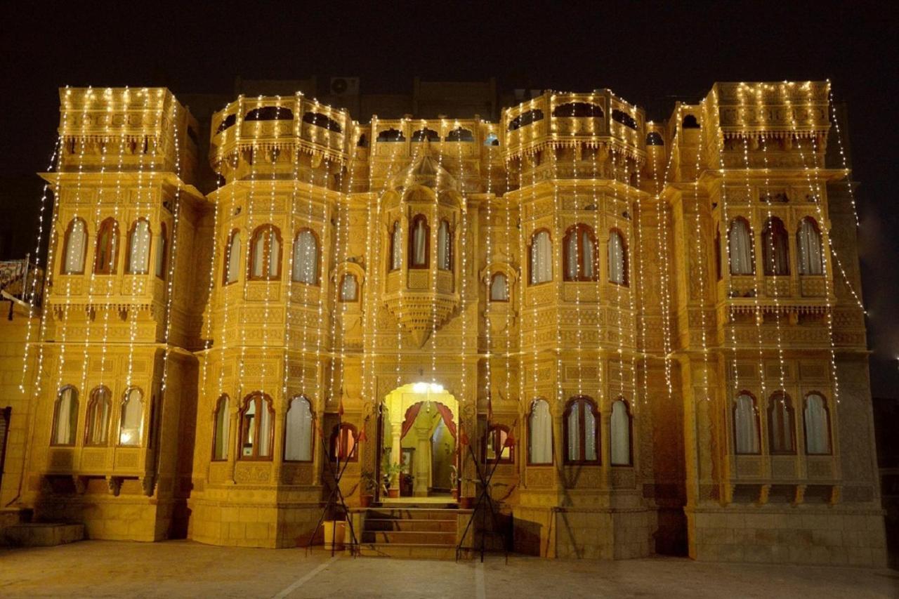 Hotel Lal Garh Fort And Palace 자이살메르 외부 사진